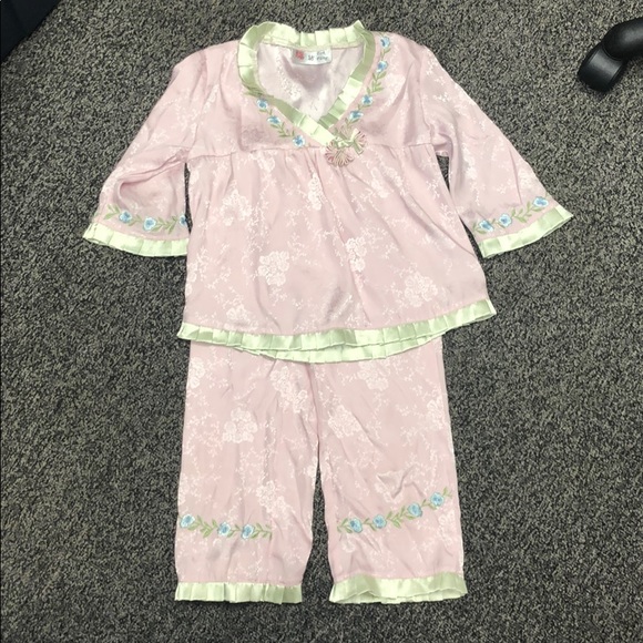 GYMBOREE SLEEPWEAR GREEN X-MAS SCENIC GYMMIES ONE PIECE 3 6 3T NWT